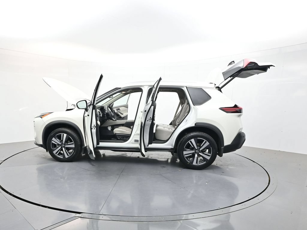 Used 2023 Nissan Rogue SL FWD image 44