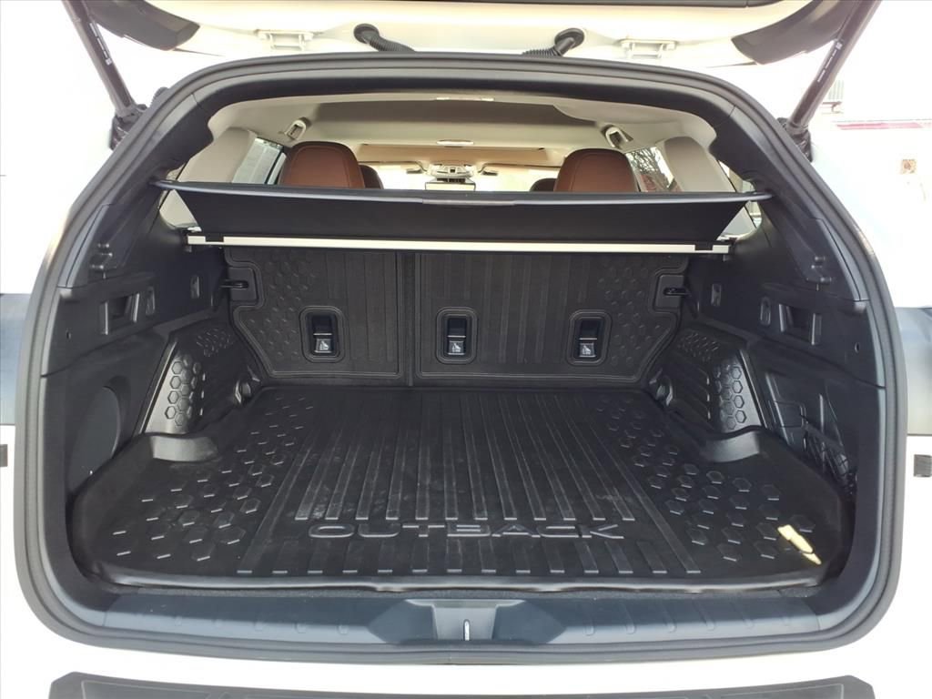 Used 2023 Subaru Outback Touring XT image 18