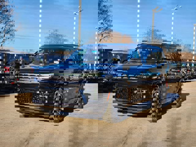 New 2026 Jeep Grand Wagoneer Summit w/ Premium Group III image 2