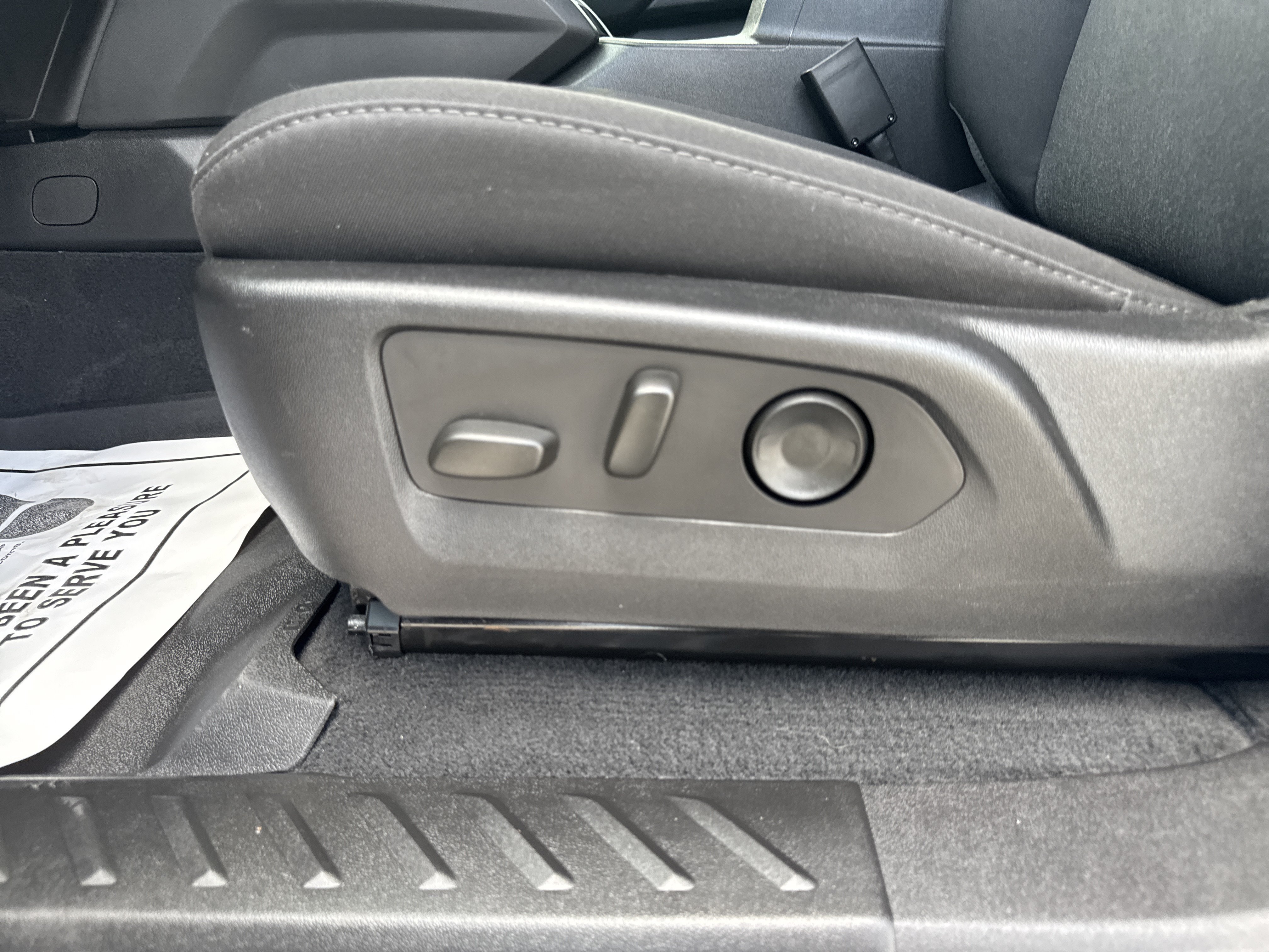 Certified 2024 Chevrolet Colorado Trail Boss w/ LPO, Dark Essentials Package AWD/4WD image 21