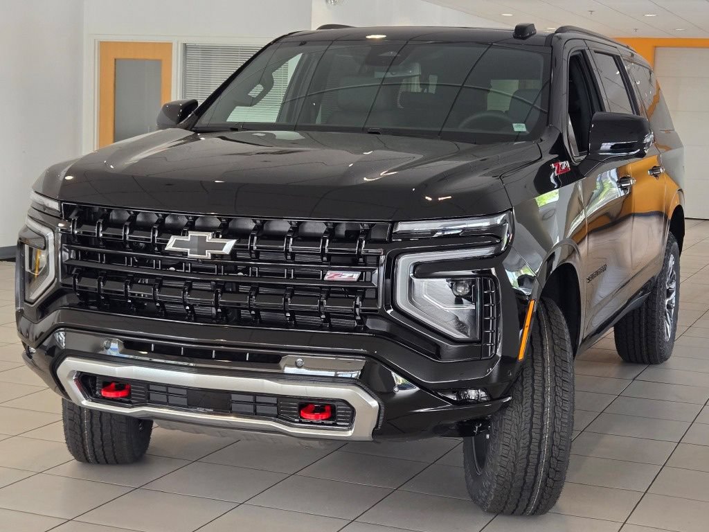New 2026 Chevrolet Suburban Z71 w/ Comfort Package AWD/4WD image 4