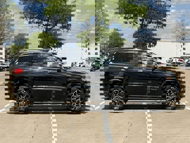 Used 2019 Jeep Grand Cherokee Limited image 3