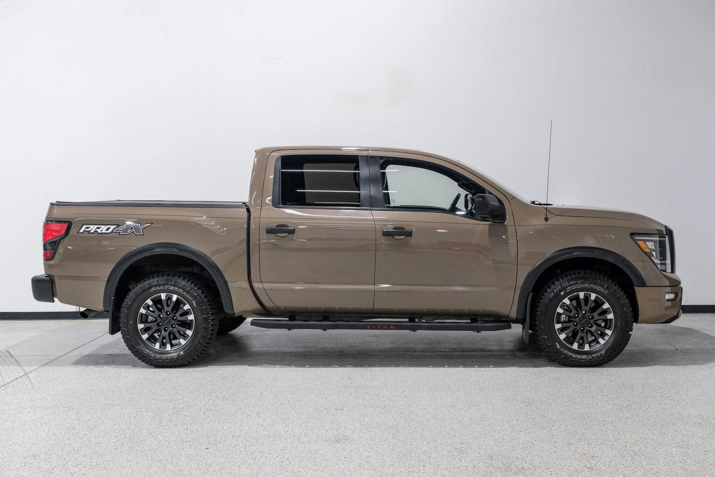 Used 2021 Nissan Titan PRO-4X w/ Off Road Protection Package image 5