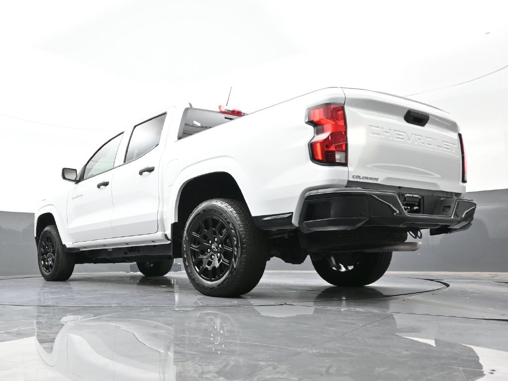 Used 2026 Chevrolet Colorado W/T w/ WT Custom Package RWD image 22