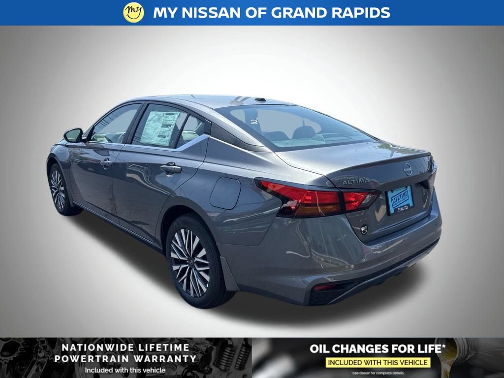 New 2026 Nissan Altima 2.5 SV AWD/4WD image 3