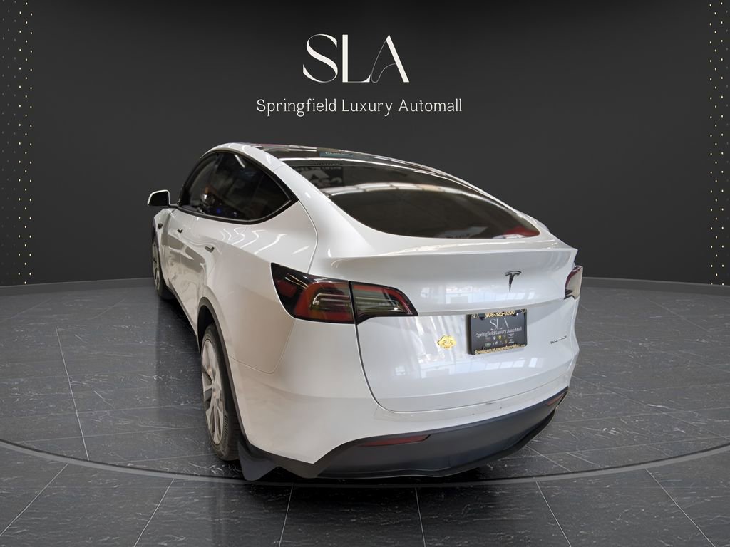 Used 2023 Tesla Model Y Performance image 8