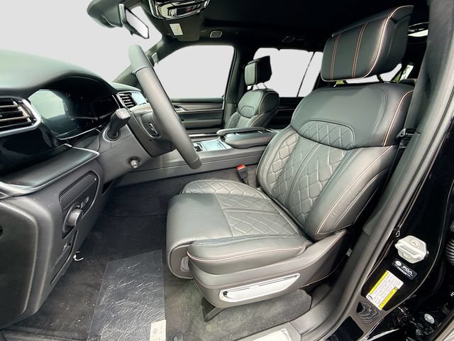 New 2026 Jeep Grand Wagoneer L Summit AWD/4WD image 16