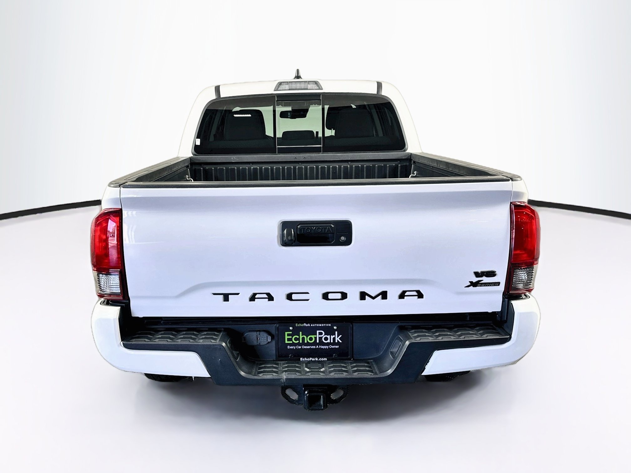 Used 2022 Toyota Tacoma SR5 w/ Technology Package RWD image 7