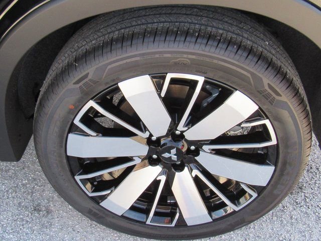 New 2025 Mitsubishi Outlander SE image 8