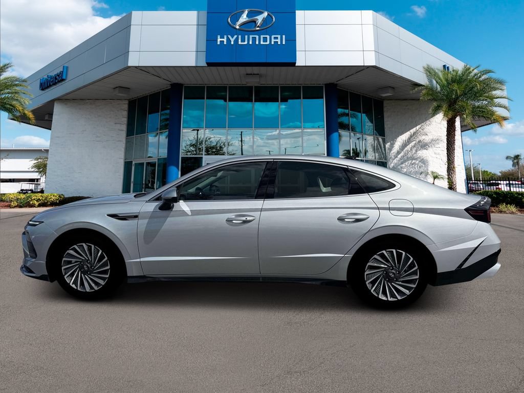New 2026 Hyundai Sonata SEL FWD image 3
