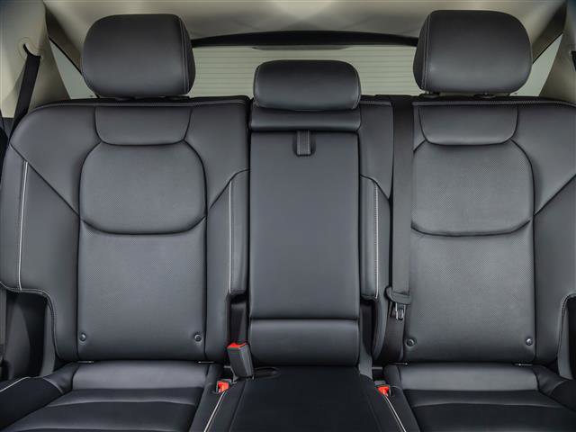 Used 2023 Genesis GV70 2.5T w/ Advanced Package image 34