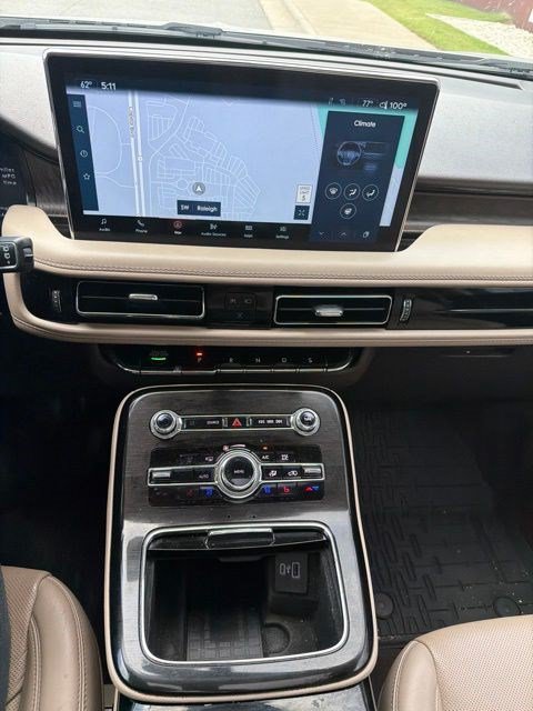 Used 2023 Lincoln Nautilus Reserve AWD/4WD image 20