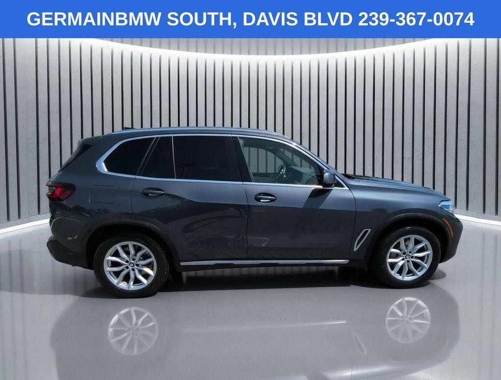 Used 2022 BMW X5 sDrive40i w/ Luxury Seating Package RWD image 4