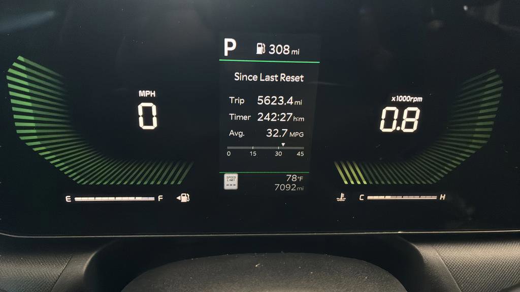 Used 2025 Kia K4 image 25