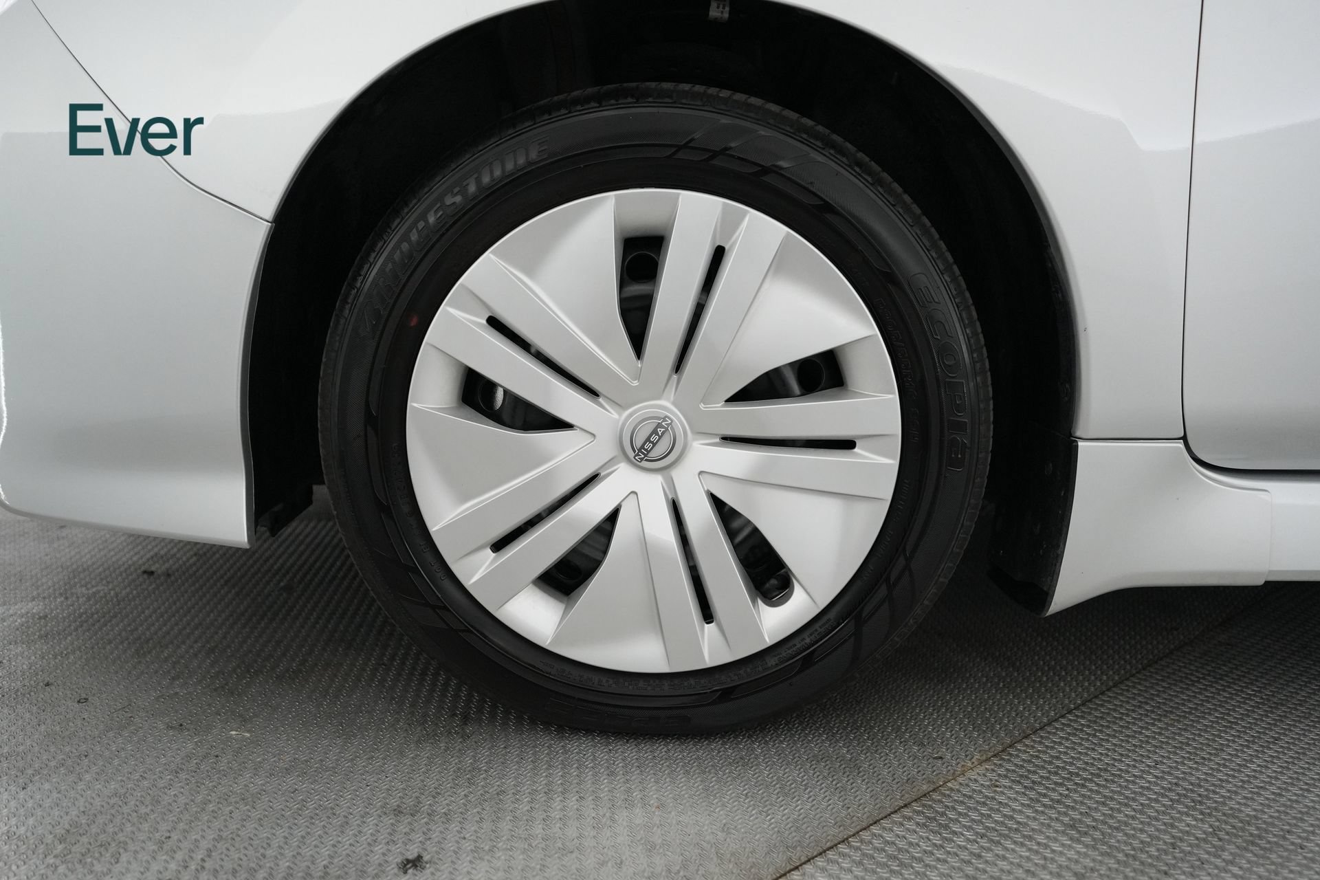 Used 2025 Nissan Leaf S FWD image 19