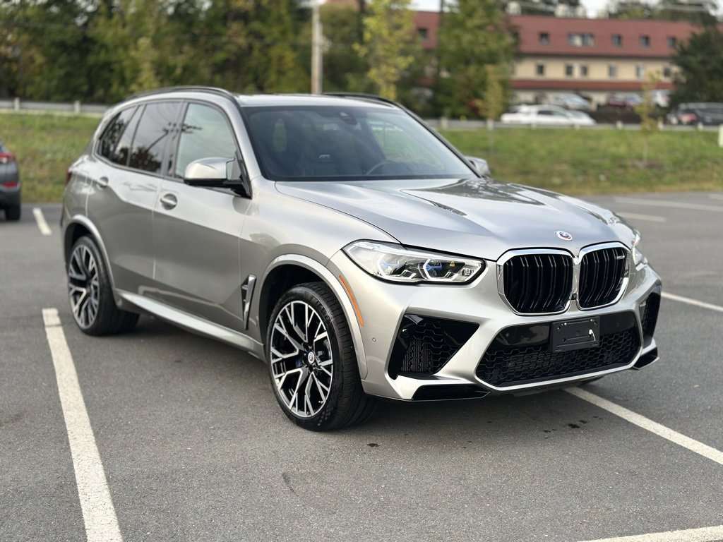Used 2022 BMW X5 M w/ Executive Package image 9