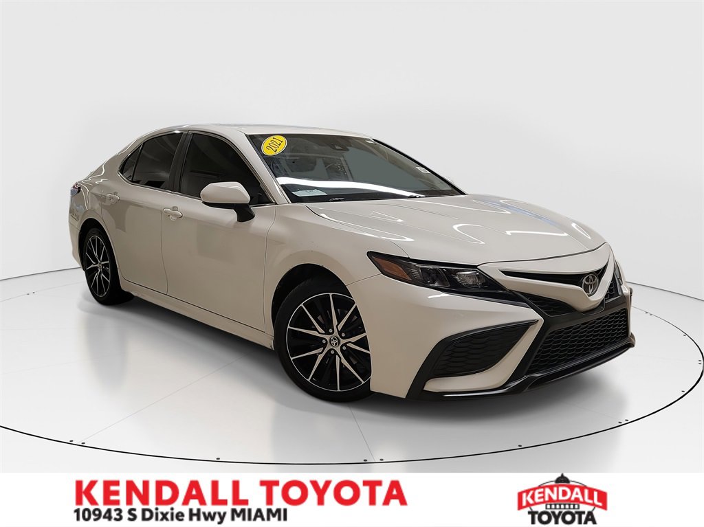 Used 2021 Toyota Camry SE
