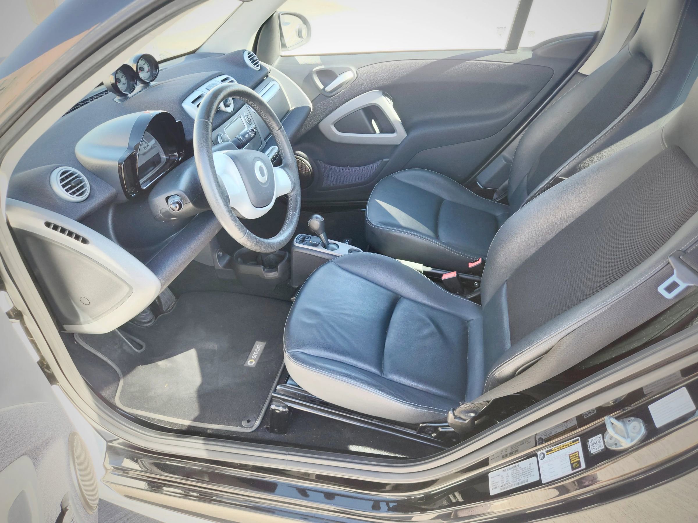 Used 2014 smart fortwo electric drive image 17