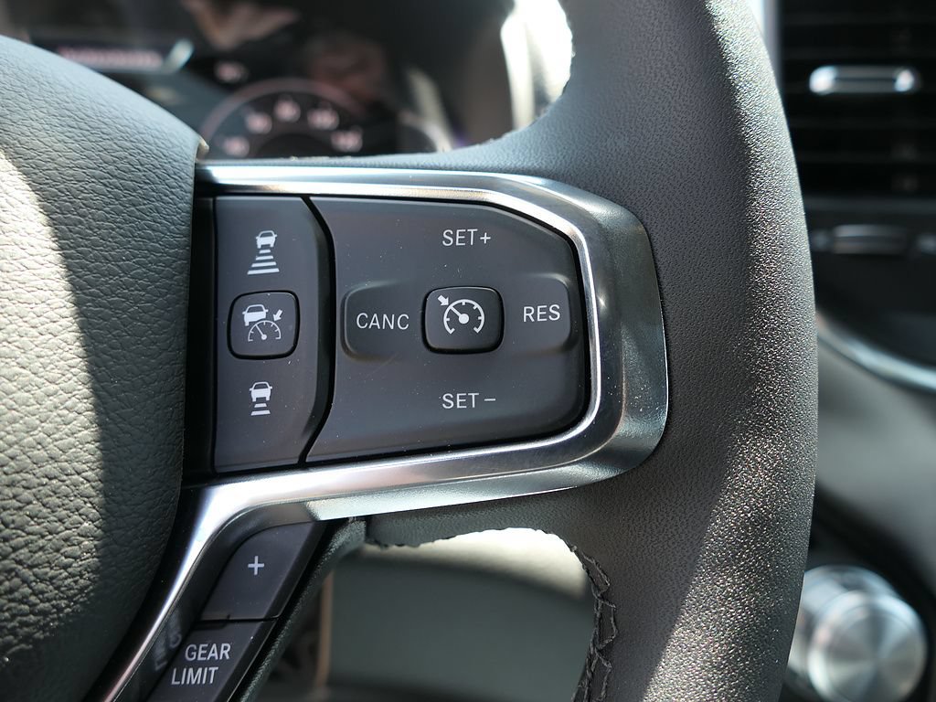 New 2026 RAM 1500 Laramie AWD/4WD image 14