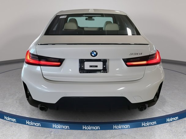 New 2025 BMW 330i Sedan w/ M Sport Package image 4