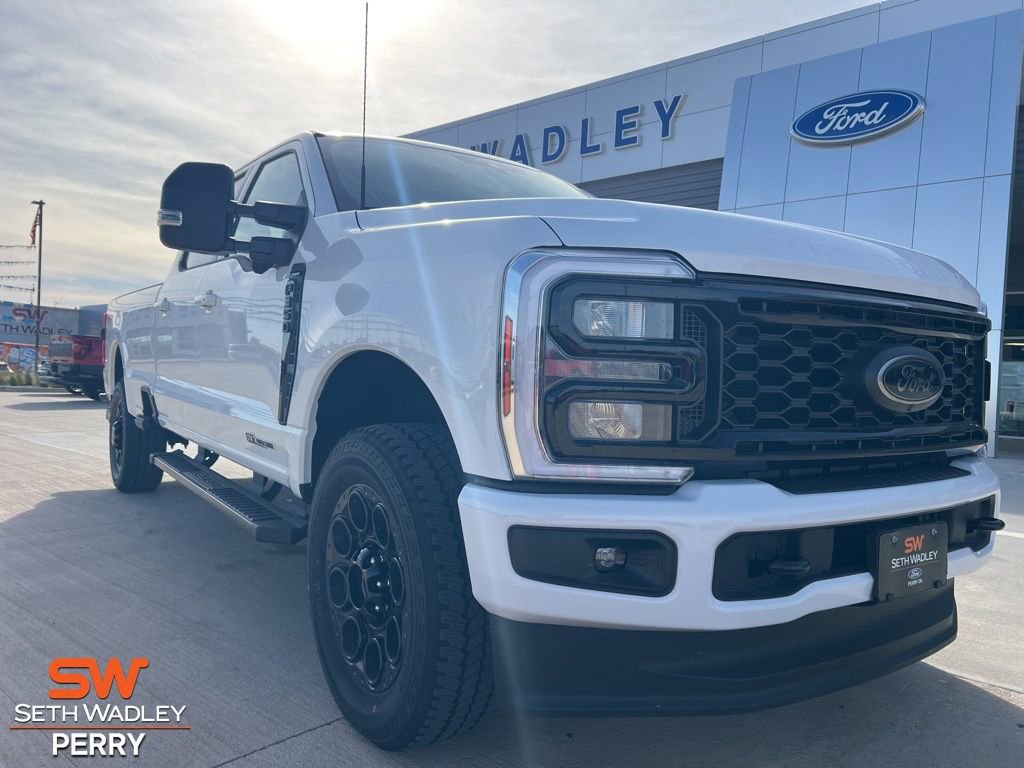 New 2026 Ford F350 Lariat w/ Black Appearance Package image 13