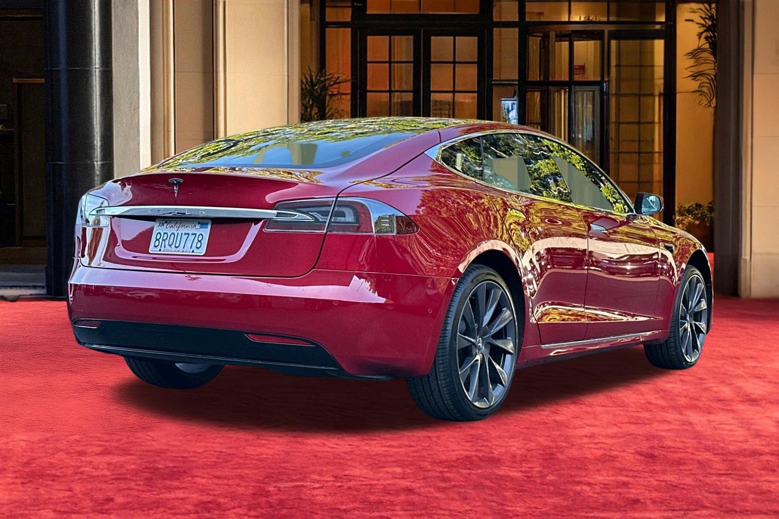 Used 2020 Tesla Model S Long Range Plus image 10