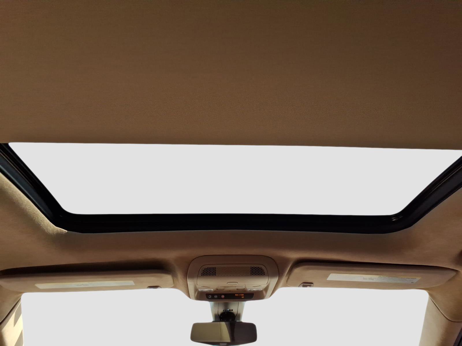 Used 2017 Cadillac XT5 Platinum w/ Driver Assist Package image 16