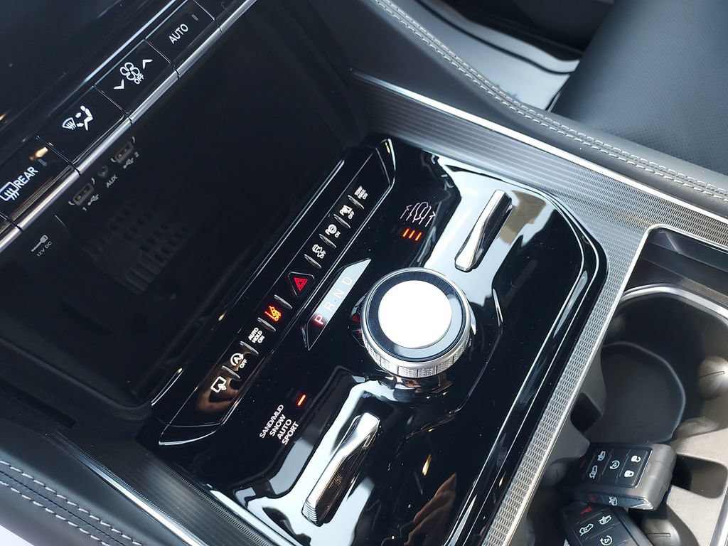 New 2026 Jeep Grand Wagoneer L Summit AWD/4WD image 27
