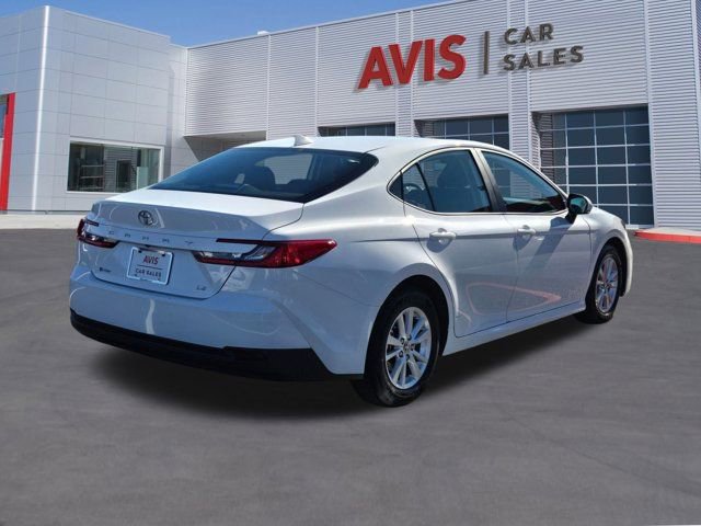 Used 2025 Toyota Camry LE image 6