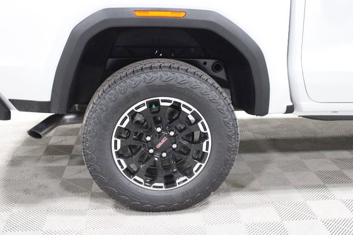 New 2026 GMC Canyon AT4 w/ Technology Plus Package AWD/4WD image 45