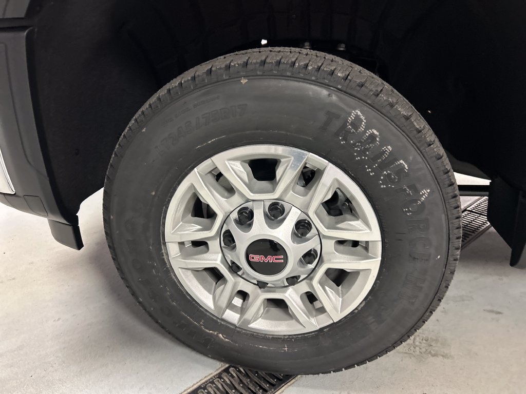 New 2026 GMC Sierra 2500 Pro w/ Convenience Package AWD/4WD image 9