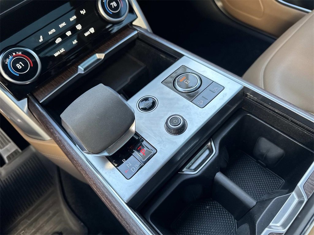 Certified 2023 Land Rover Range Rover SE image 27