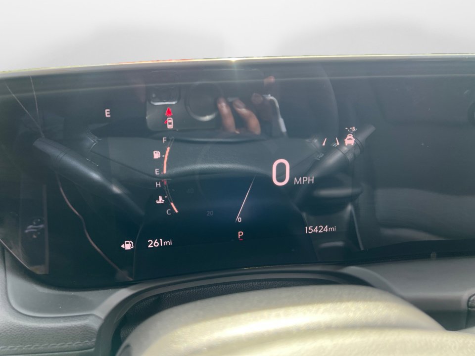 Used 2024 Buick Encore GX Sport Touring w/ Experience Buick Package image 11