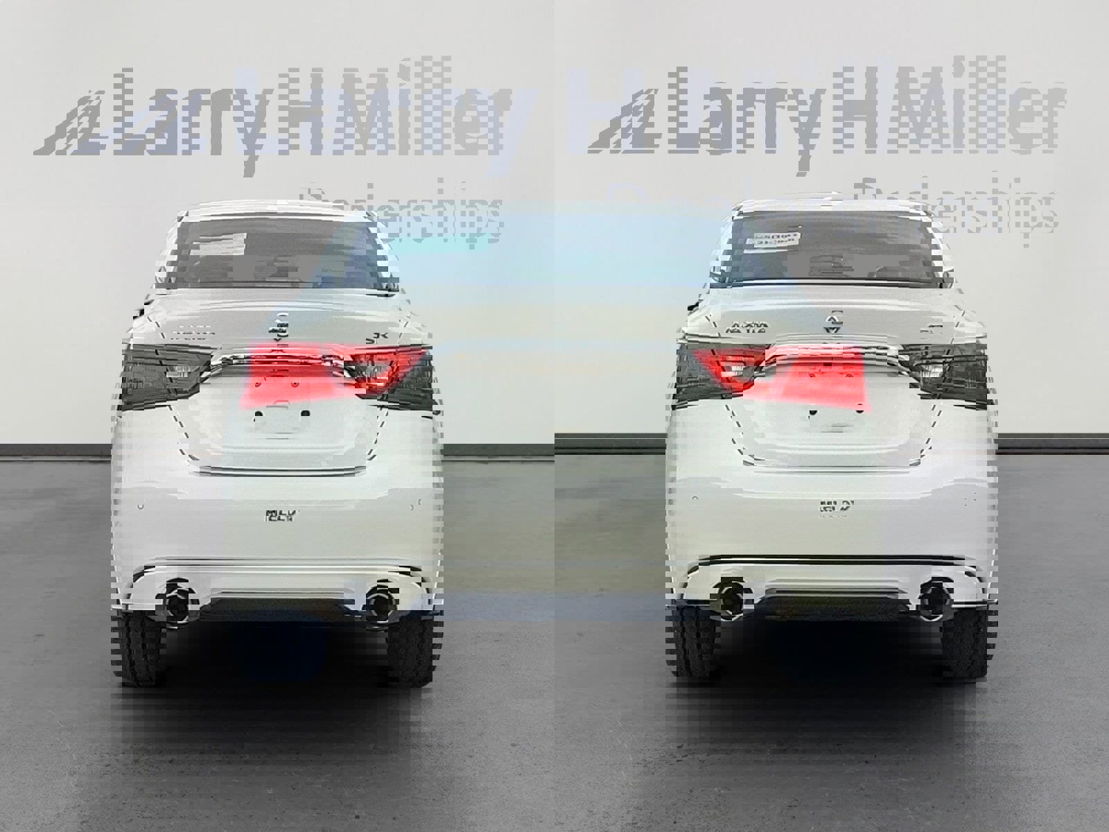 Used 2018 Nissan Maxima SR image 5