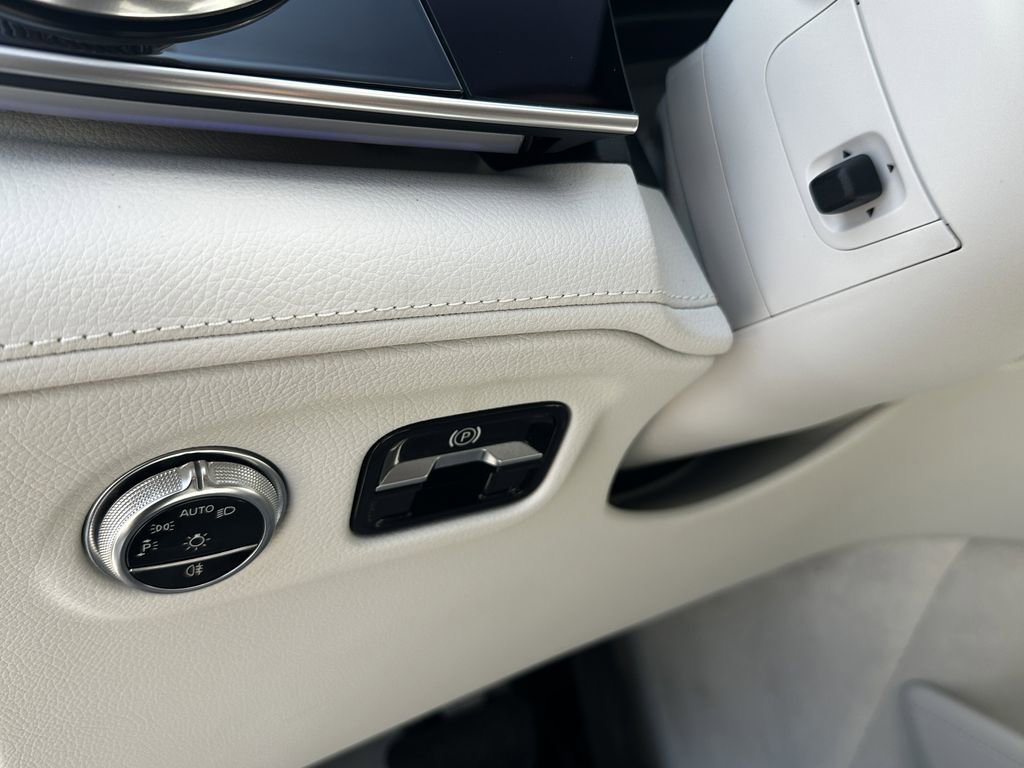 Certified 2023 Mercedes-Benz EQS 580 4MATIC SUV image 28