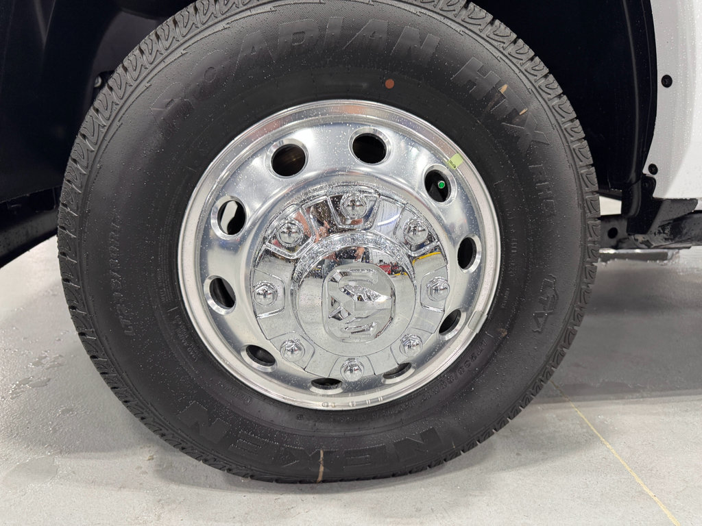 New 2025 RAM 3500 Limited image 22