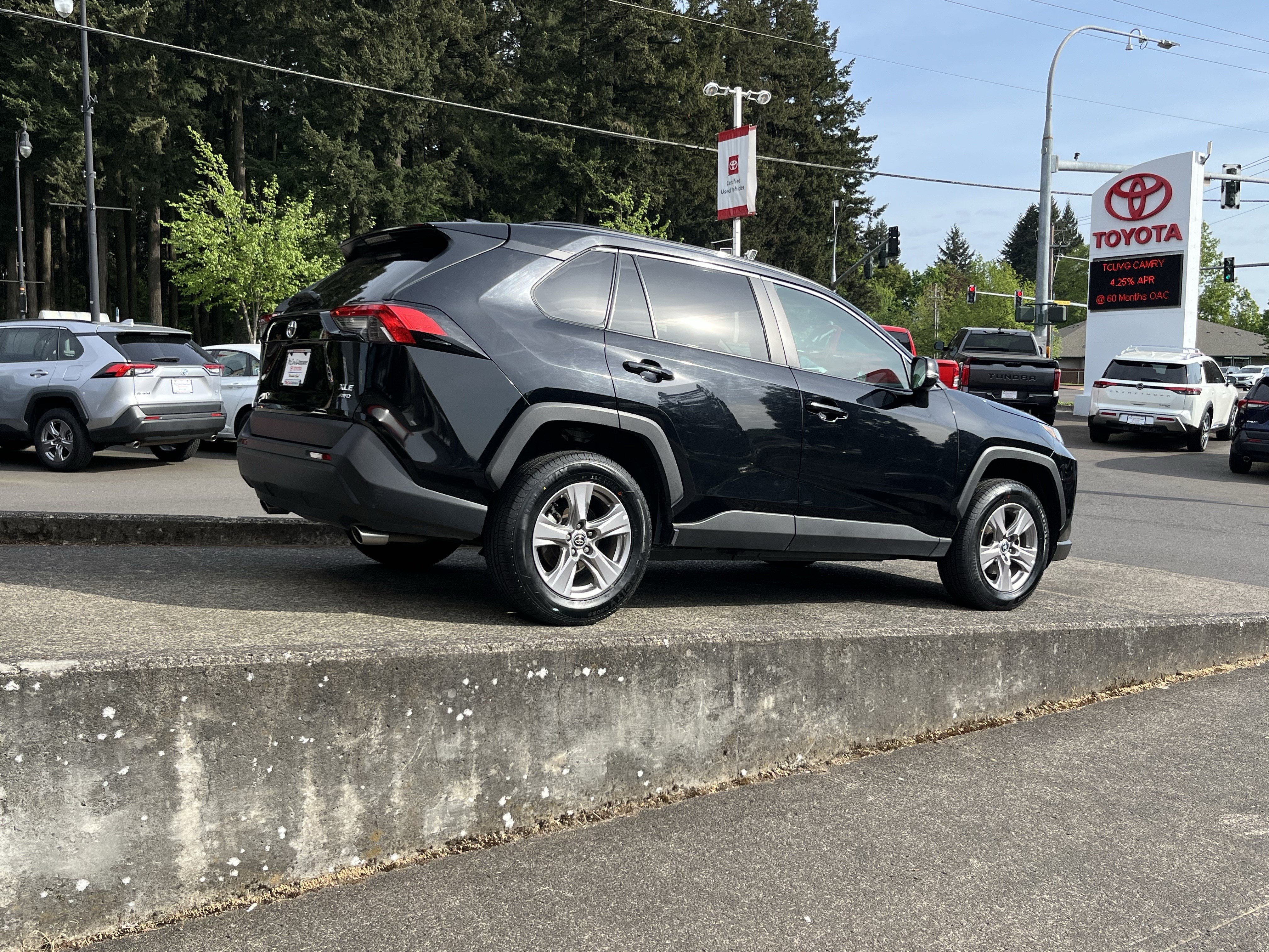 Certified 2024 Toyota RAV4 XLE AWD/4WD image 7