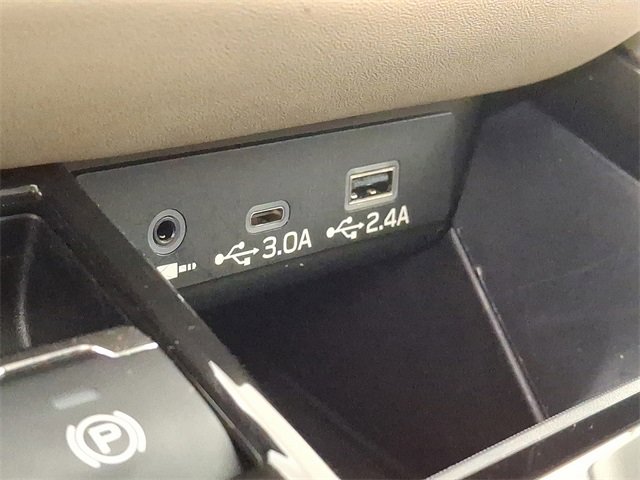 Certified 2025 Subaru Outback Premium image 25