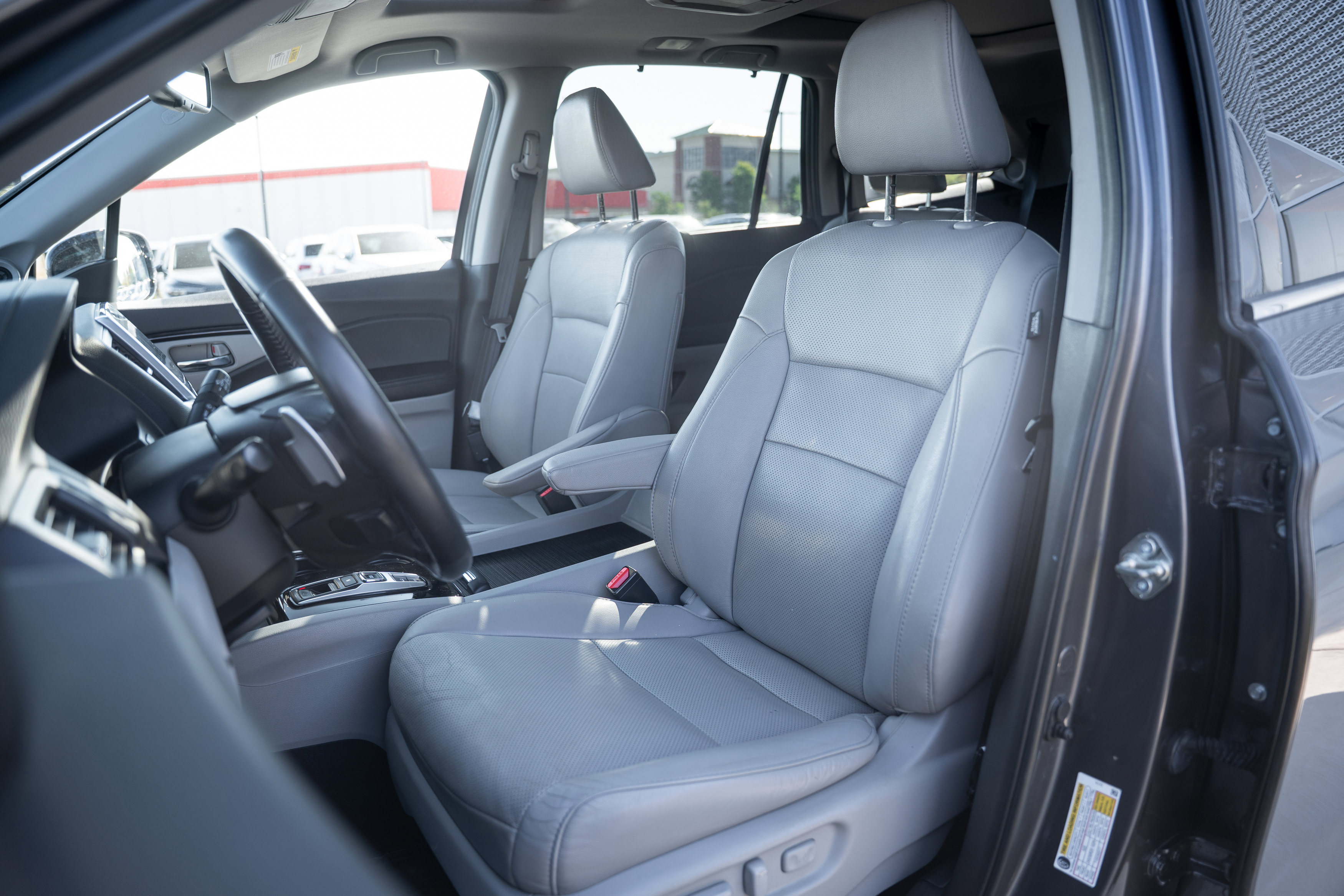 Used 2018 Honda Pilot Elite image 11