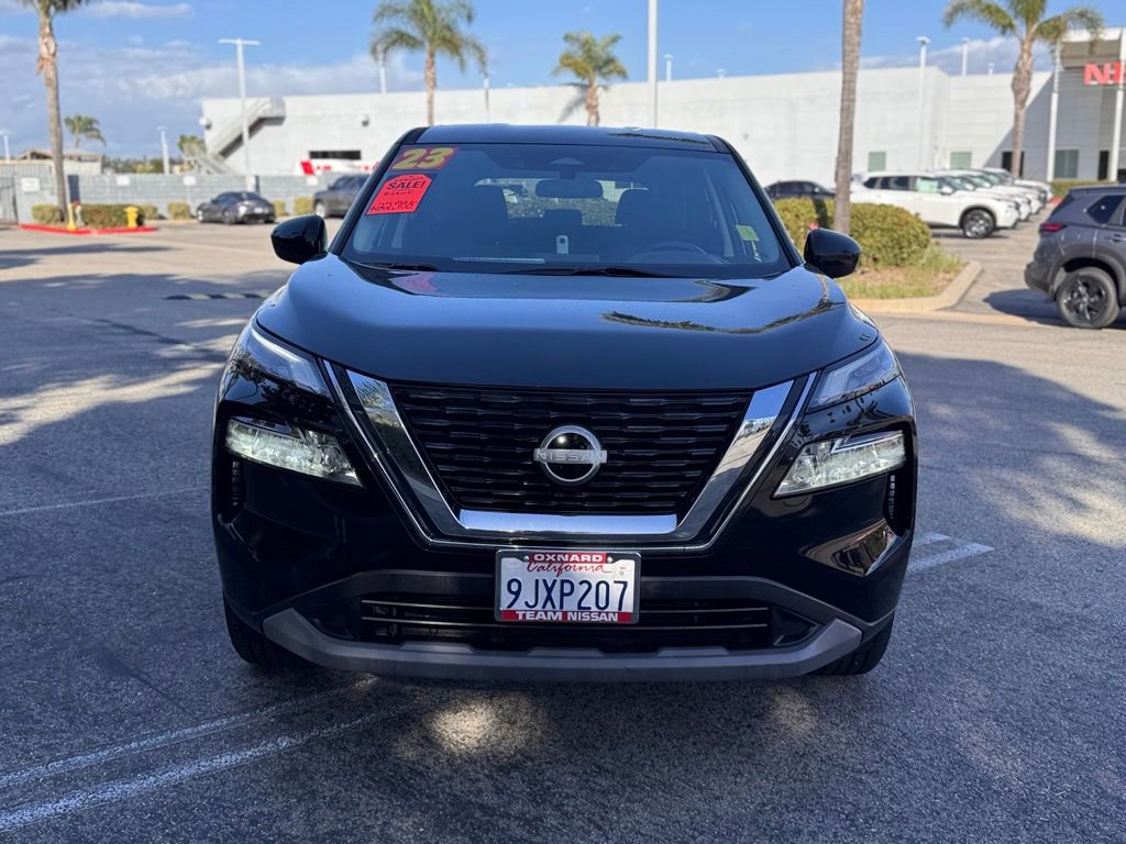 Certified 2023 Nissan Rogue SV image 3