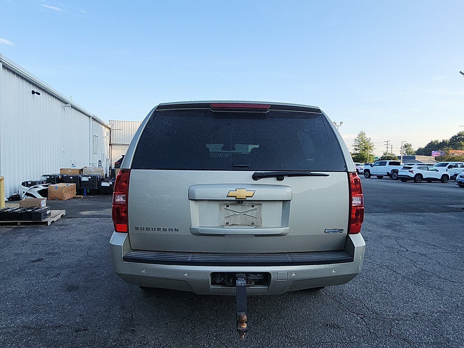 Used 2013 Chevrolet Suburban LS w/ Convenience Package 1 AWD/4WD image 4