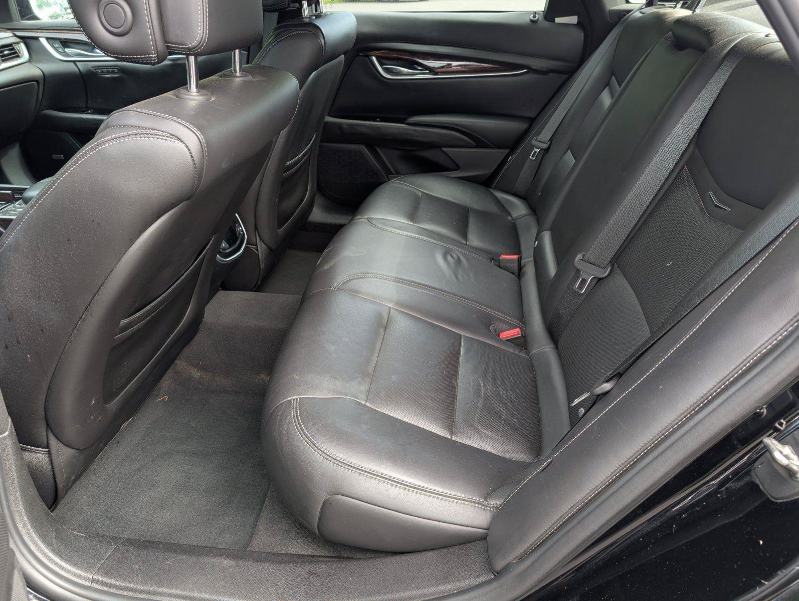 Used 2014 Cadillac XTS Luxury w/ Driver Awareness Package FWD image 31