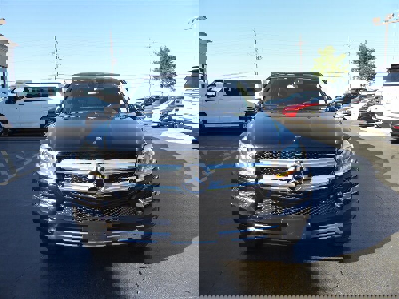 Used 2013 Mercedes-Benz GL 450 4MATIC image 2