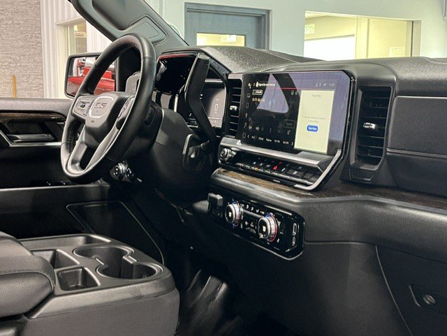 Certified 2023 GMC Sierra 1500 SLE w/ Preferred Package AWD/4WD image 9