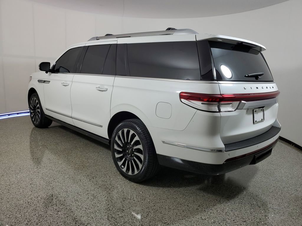 Certified 2024 Lincoln Navigator L Black Label AWD/4WD image 3