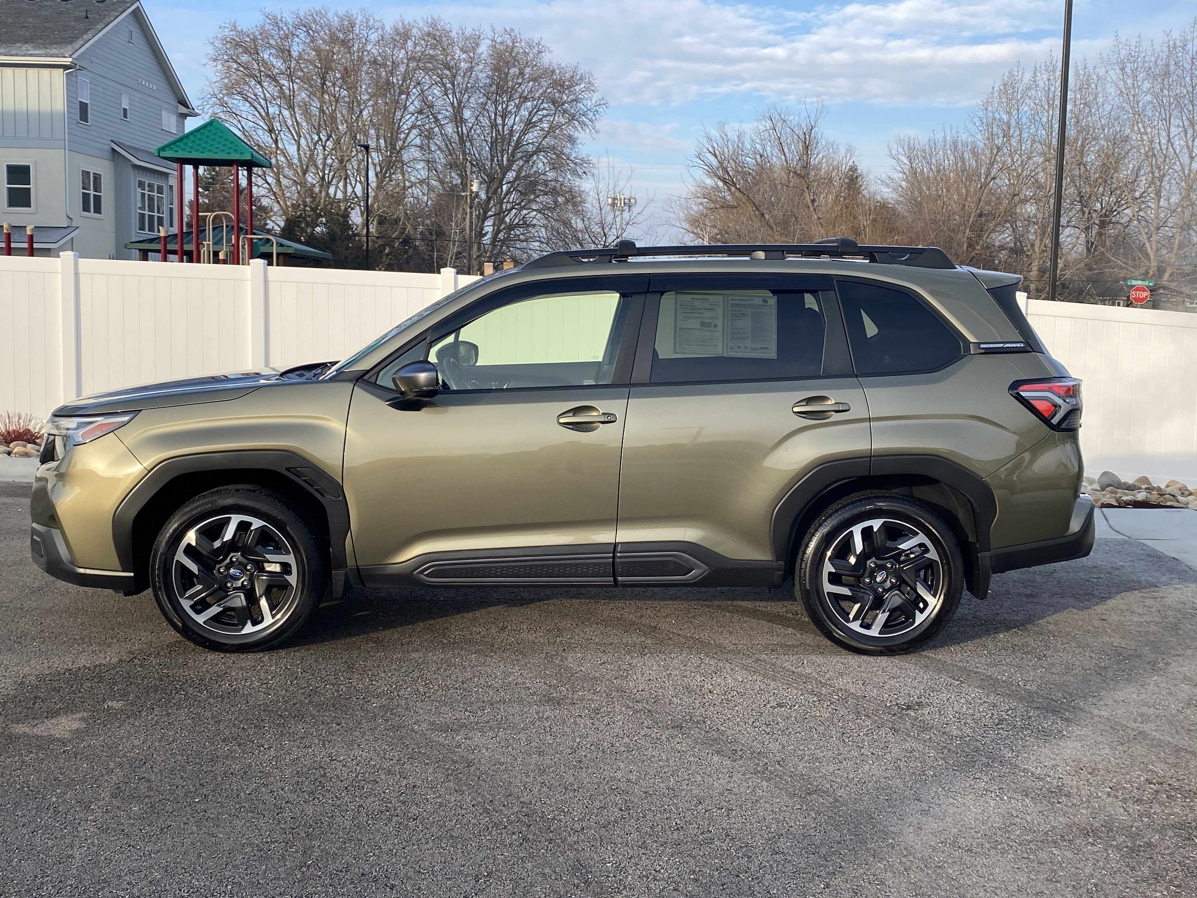 Used 2025 Subaru Forester Limited image 3