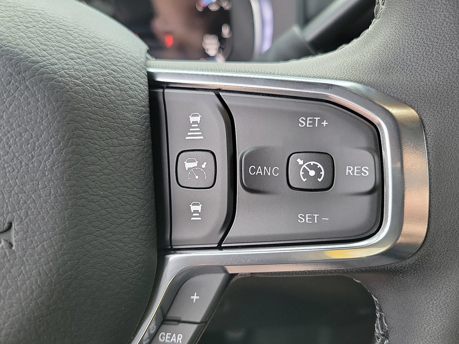 New 2026 RAM 2500 Laramie AWD/4WD image 6