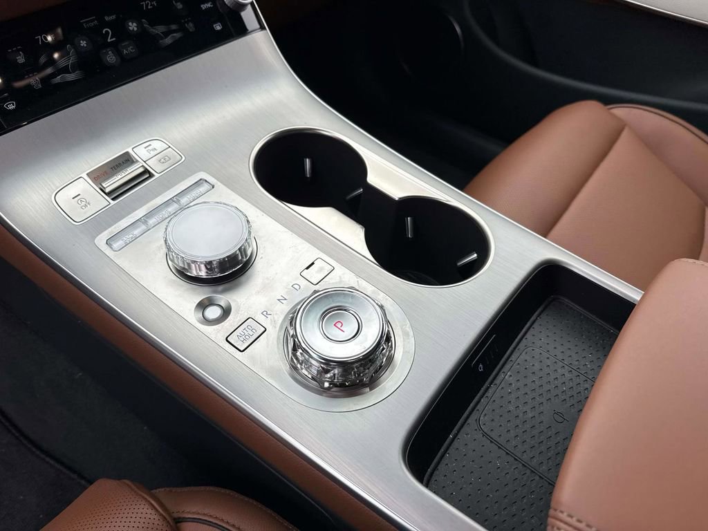 Used 2026 Genesis GV70 2.5T Advanced image 32