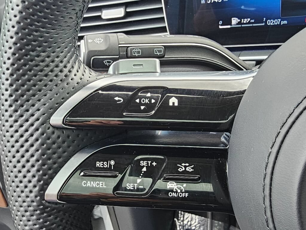 Used 2024 Mercedes-Benz GLS 580 4MATIC image 20
