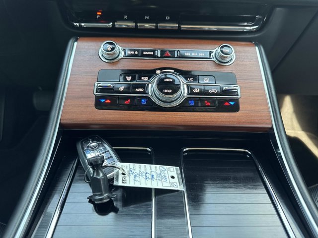 Certified 2024 Lincoln Aviator Reserve w/ Equipment Group 201A image 33